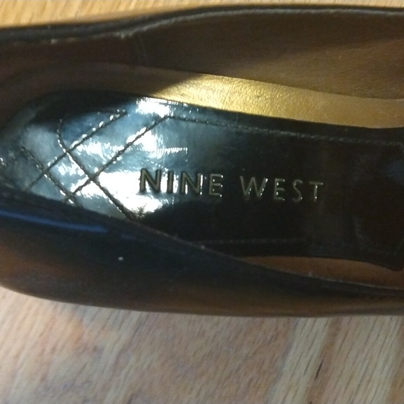 Shoes - Picture 4 of 4